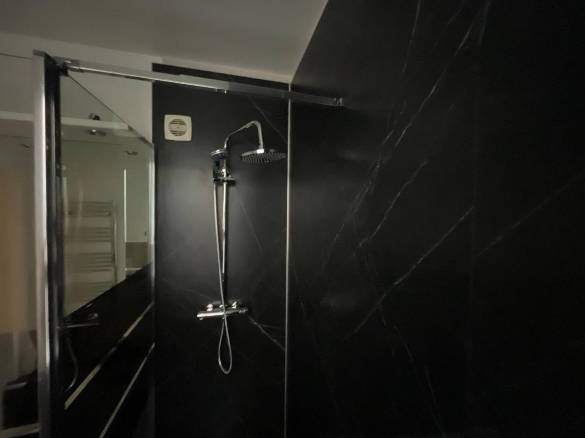 Appartement Au Quai 1921 브장송 외부 사진